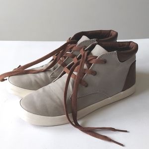 Cat & Jack Boots Big Boy size 6